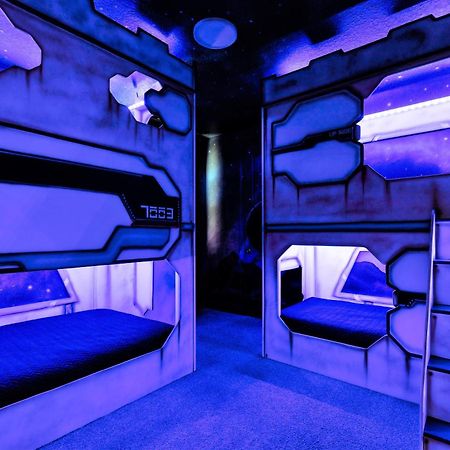 Epic Family Fun! Games & Theme Room, Pool - Encore Resort, Near Disney Орландо Экстерьер фото